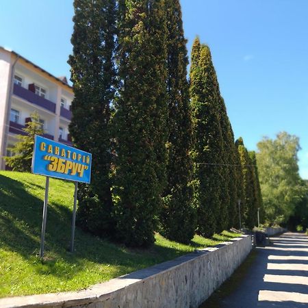 Hotel Санаторій Збруч à Sataniv Extérieur photo